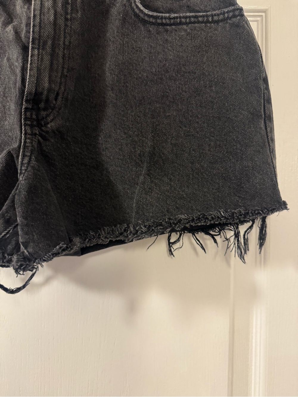 Cotton On Black Frayed Hem Denim Shorts - Picture 5 of 13